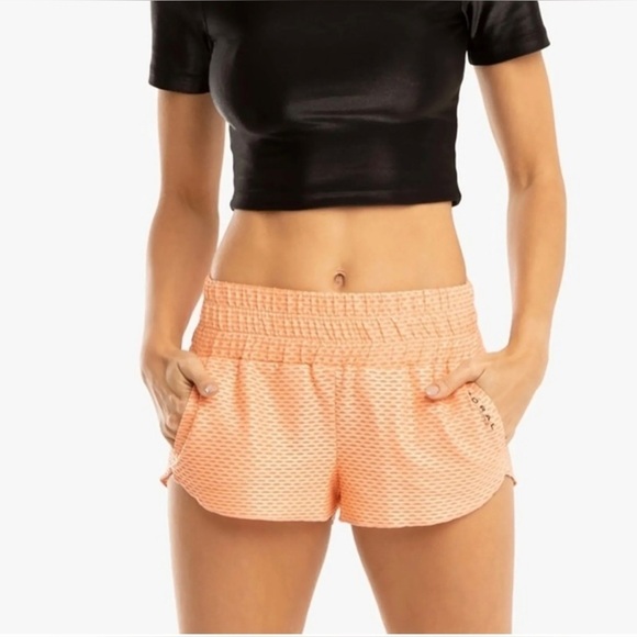 KORAL Radiant Netz Shorts‎ Womens XS Pompano Orange Made in USA Athletic Running - Picture 1 of 8